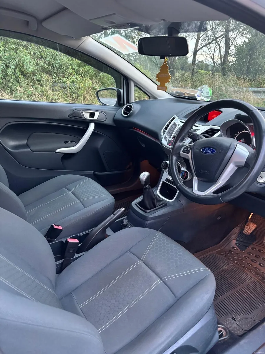 Ford Fiesta Zetec 1.25 Petrol - Image 6