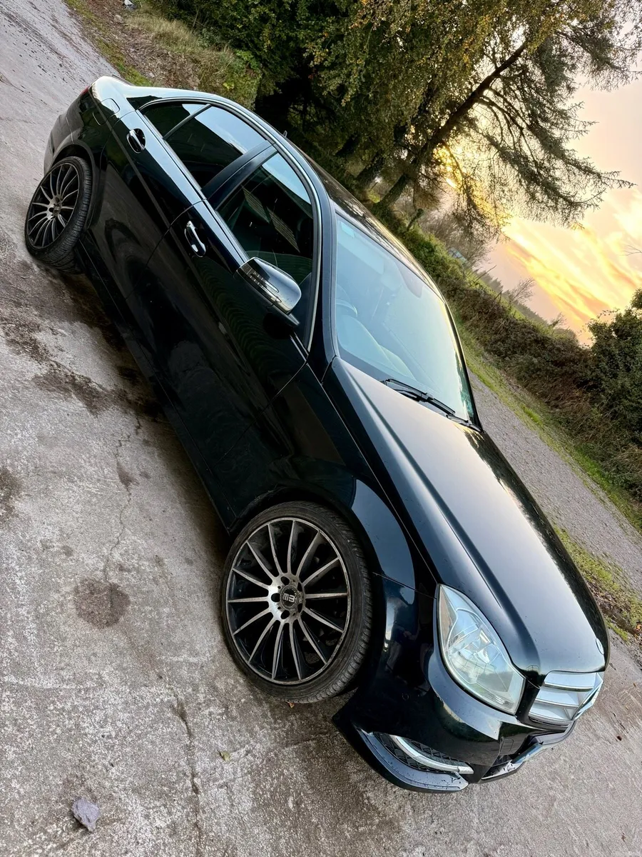 Mercedes C200 High Spec NEW NCT TODAY - Image 4