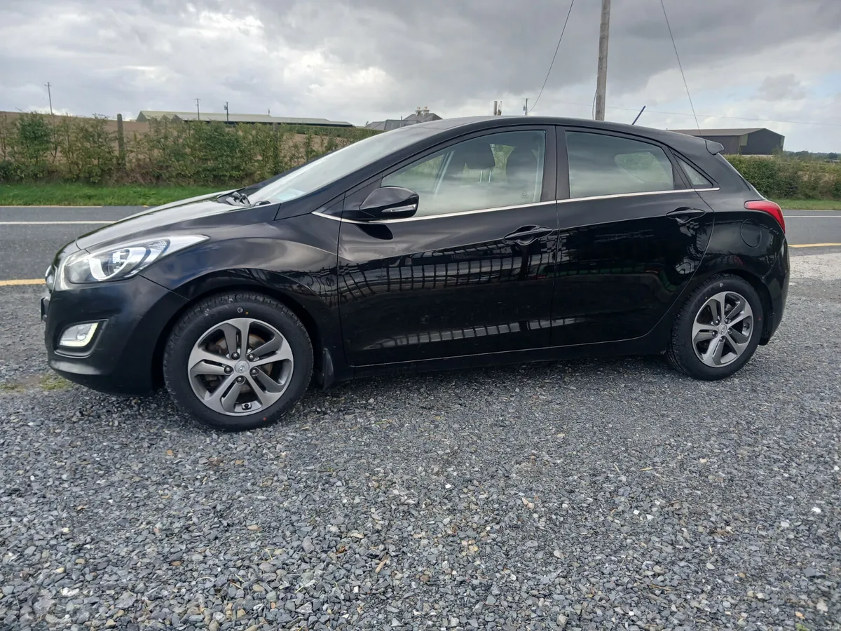 Bargin Hyundai i30 2015 long NCT & Tax - Image 5