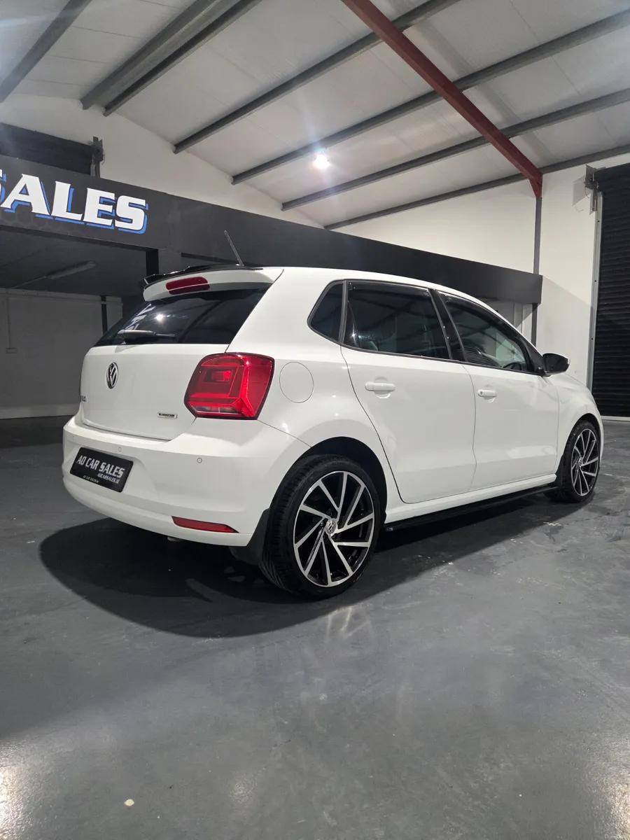 Volkswagen Polo 2017 1.0 match edition - Image 5