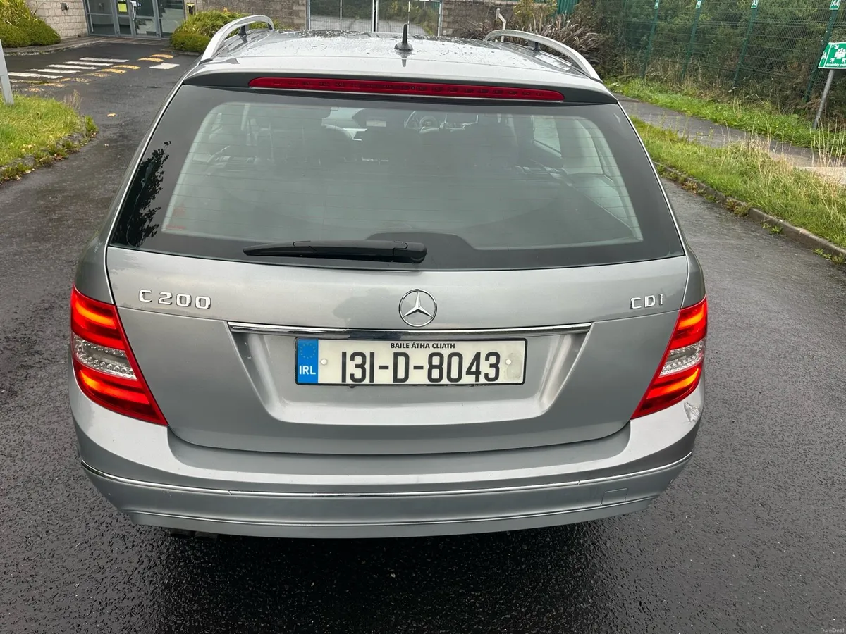 2013 Mercedes Benz C200 Estate - Image 2