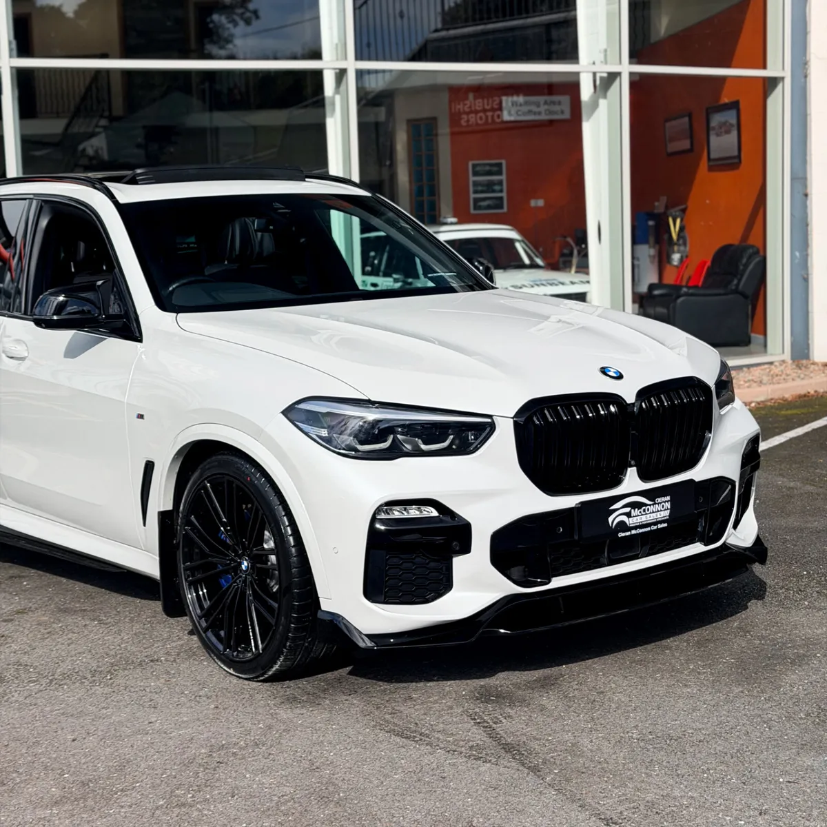 2021 (212) BMW X5 45e M Sport Pro **HUGE SPEC** - Image 2