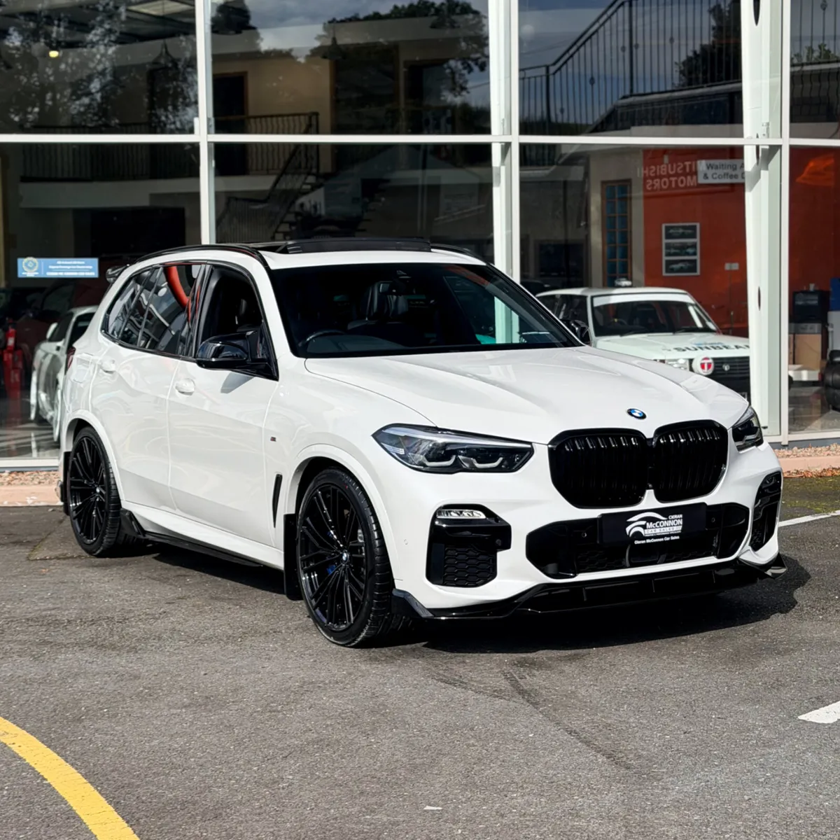 2021 (212) BMW X5 45e M Sport Pro **HUGE SPEC** - Image 1