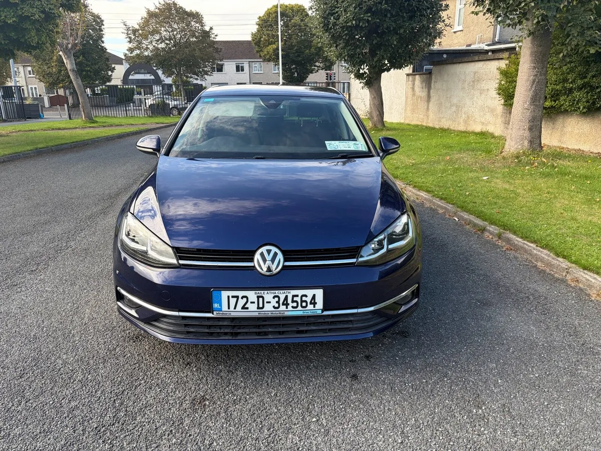 VOLKSWAGEN GOLF 2017, TSI 5 Dr **76,000 km** - Image 1