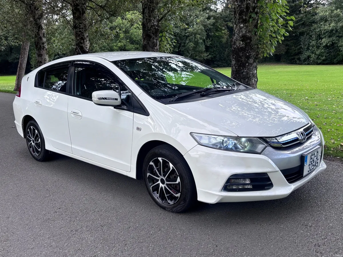2015 automatic Honda insight 1.3 Hybrid - Image 4