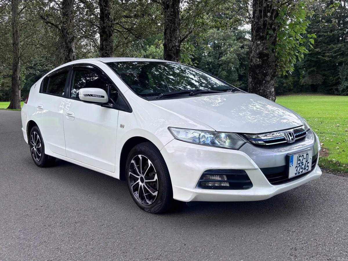 2015 automatic Honda insight 1.3 Hybrid - Image 6