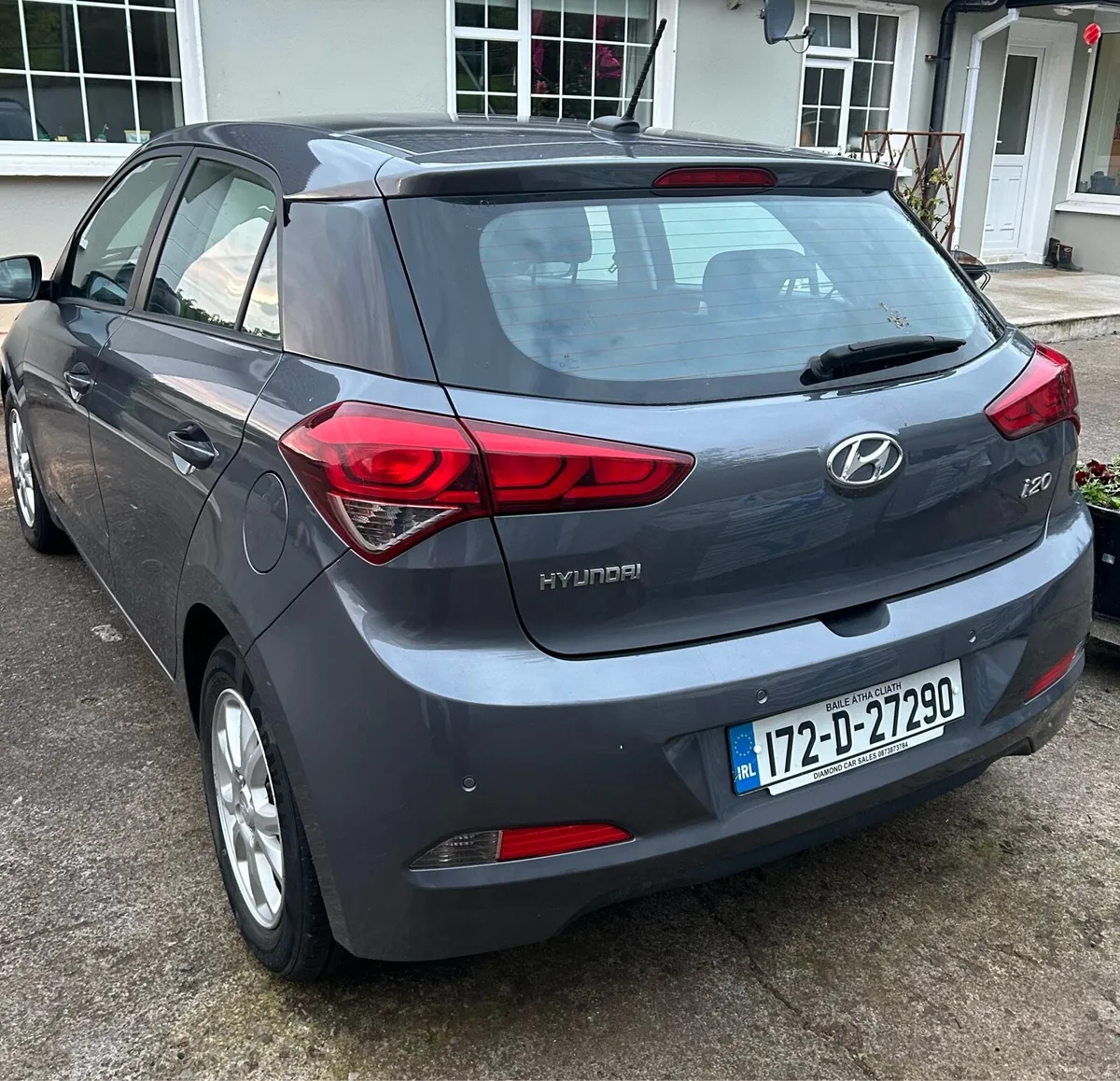 2017 Hyundai i20 - Image 2