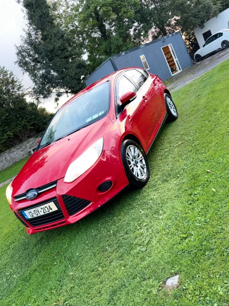 Ford Focus 2012 - Image 4