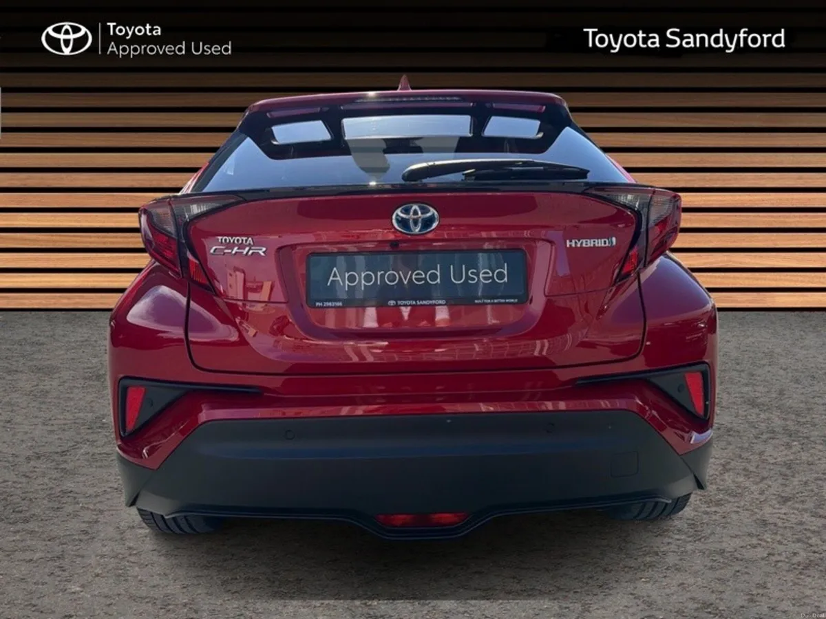 Toyota C-HR HYBRID SPORT // REAR CAMERA // BLUETOO - Image 4
