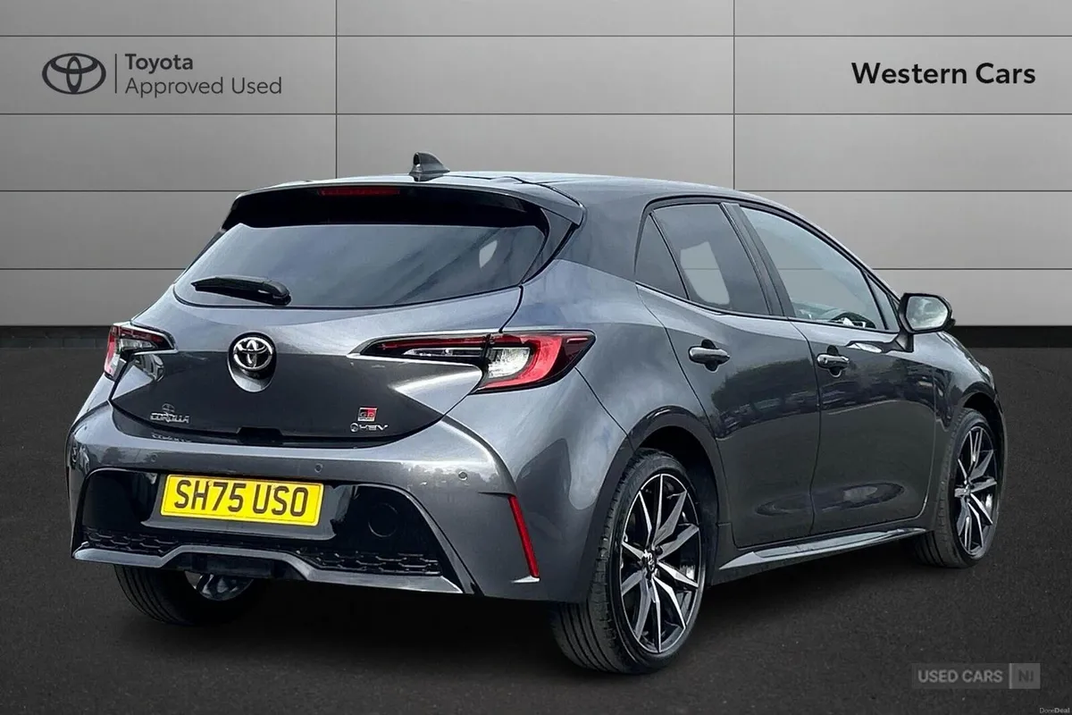 Toyota Corolla 2.0 VVT-h GR SPORT CVT Euro 6 (s/s) - Image 2