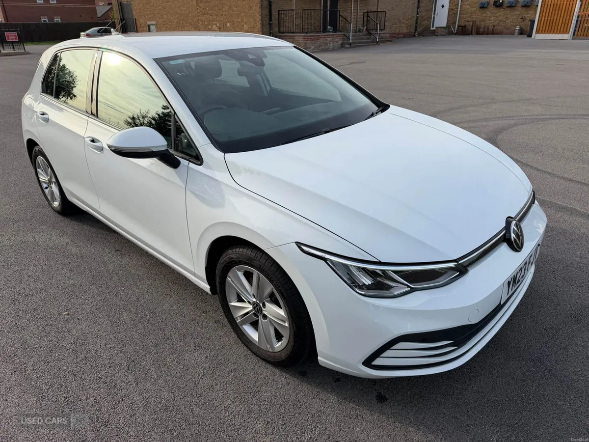Volkswagen Golf DIESEL HATCHBACK - Image 1
