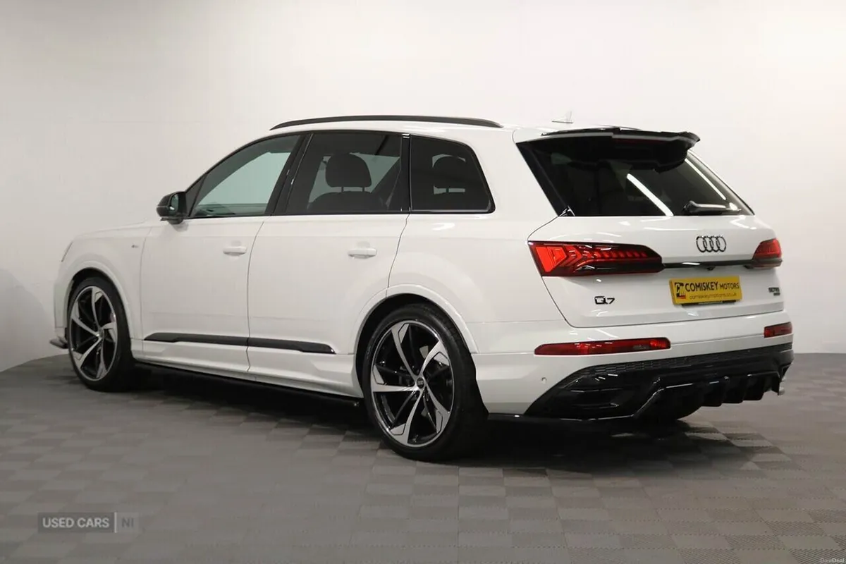 Audi Q7 TDI V6 Black Edition - Image 4