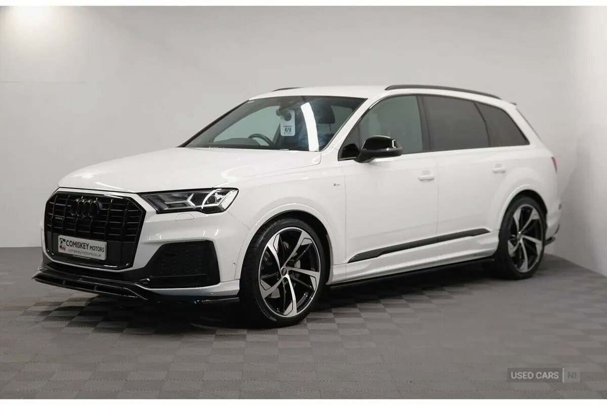 Audi Q7 TDI V6 Black Edition - Image 3