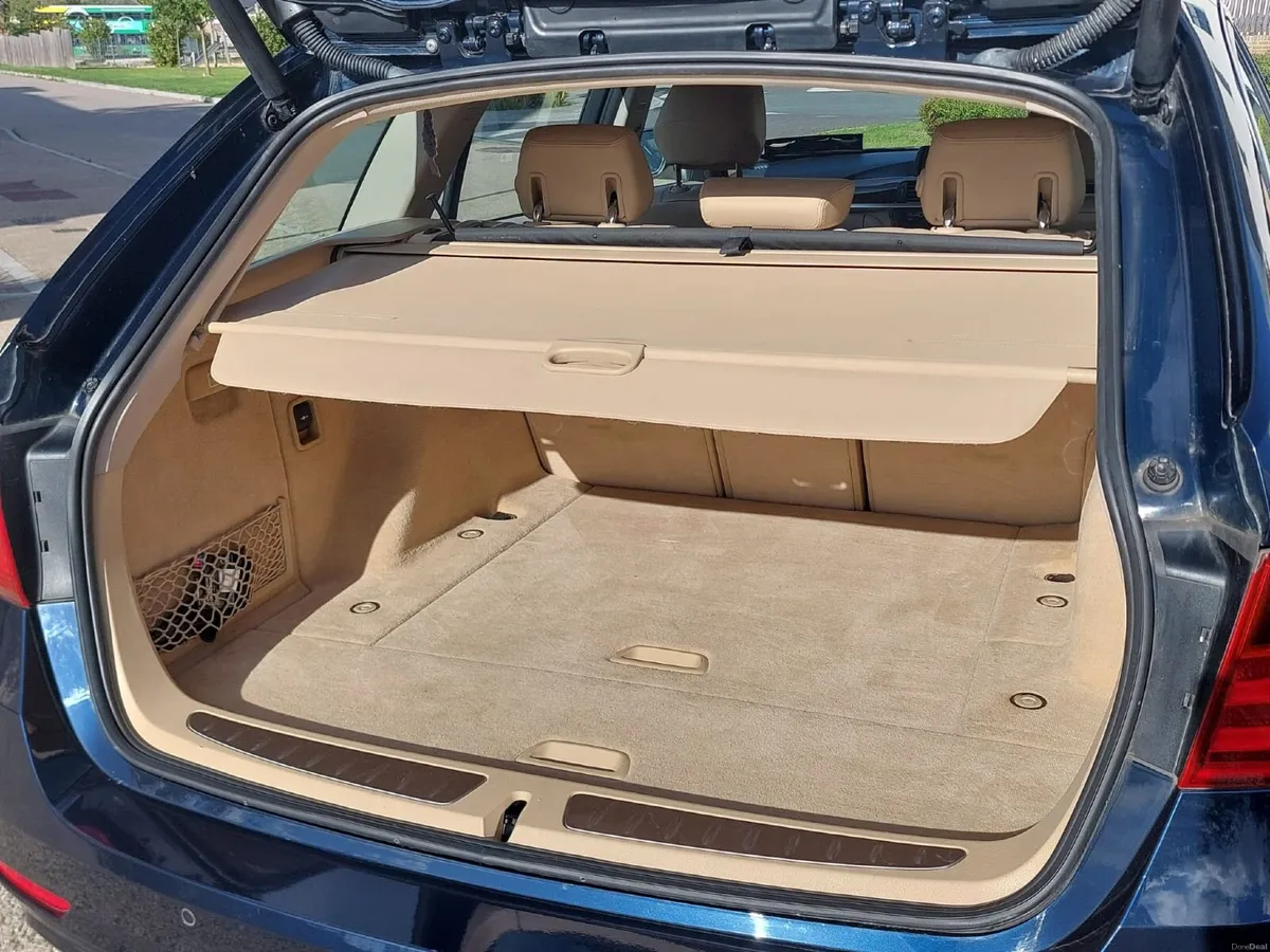 Stunning 131 BMW 318D SE Touring Estate  Automatic - Image 6