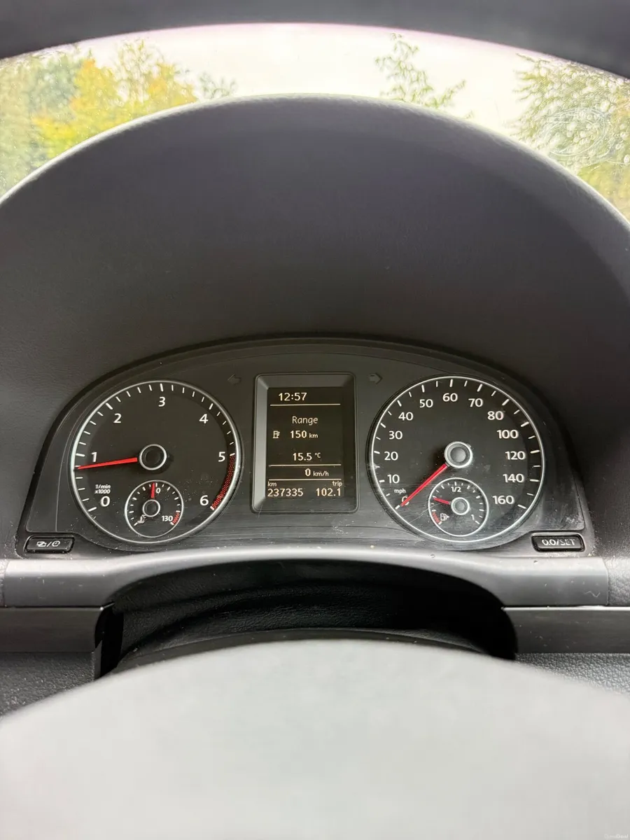 Volkswagen Touran, PARKING SENSORS, BLUETOOTH - Image 2