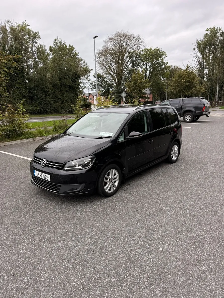 Volkswagen Touran, PARKING SENSORS, BLUETOOTH - Image 1