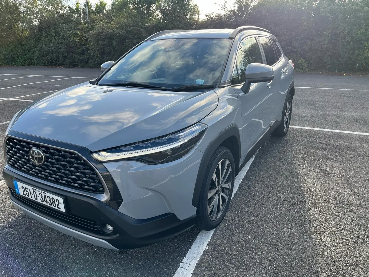 Toyota Corolla Cross 1.8 Sport 2025 - Image 2