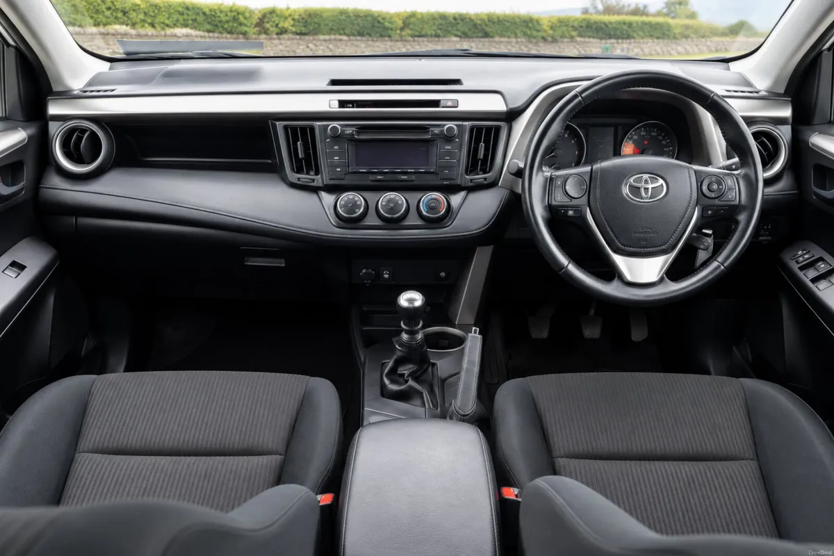 Rav 4.  2016 - Image 4