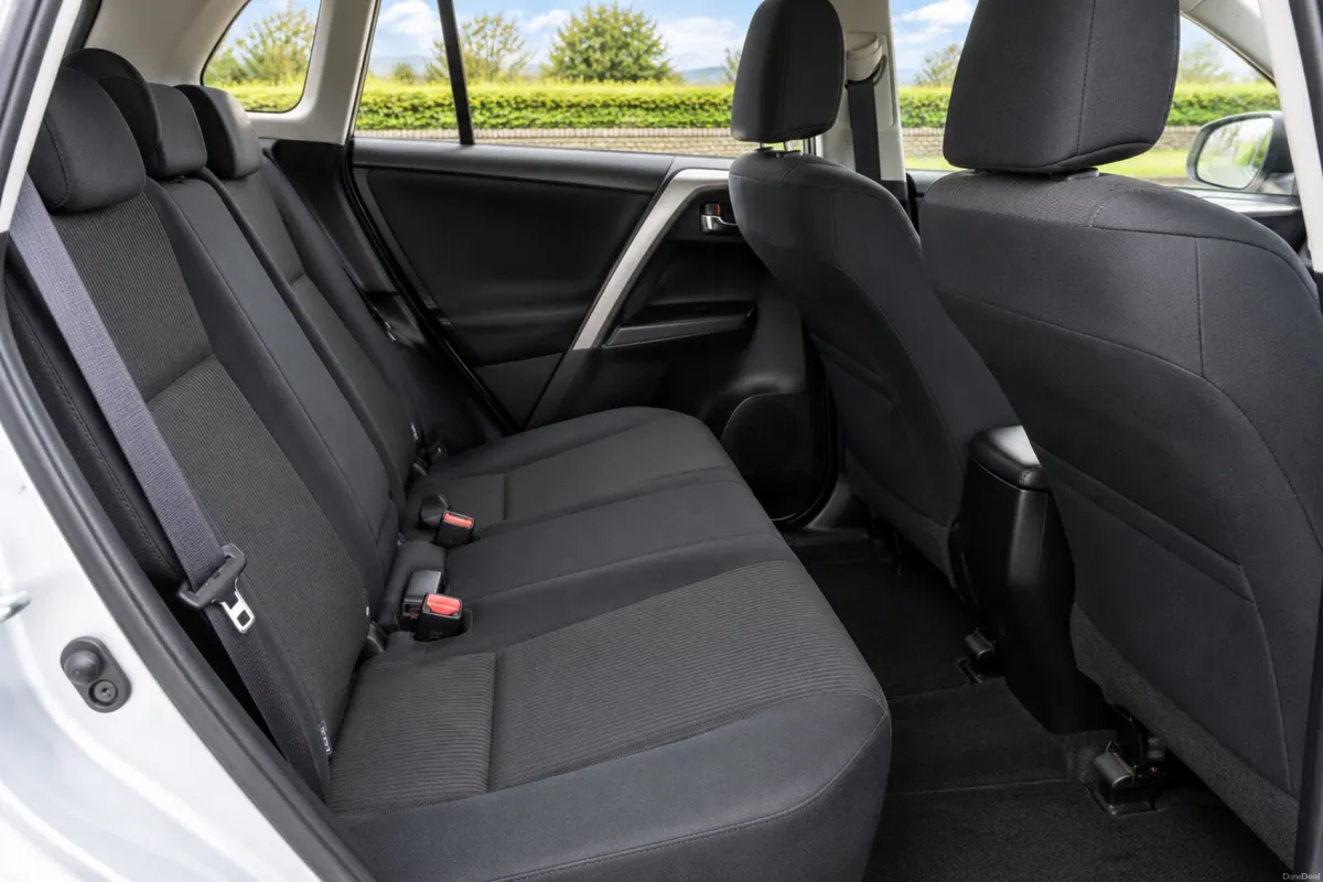 Rav 4.  2016 - Image 6