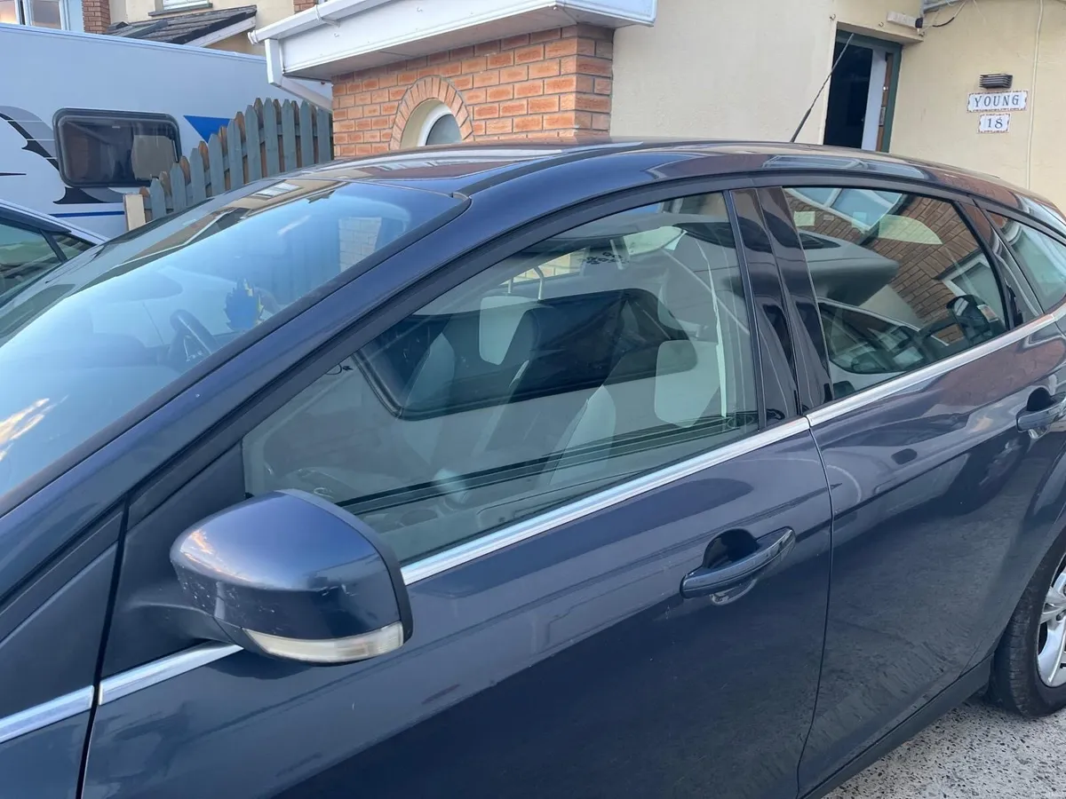 Ford Focus 1.6 TDCI Zetec 2011 - Image 4