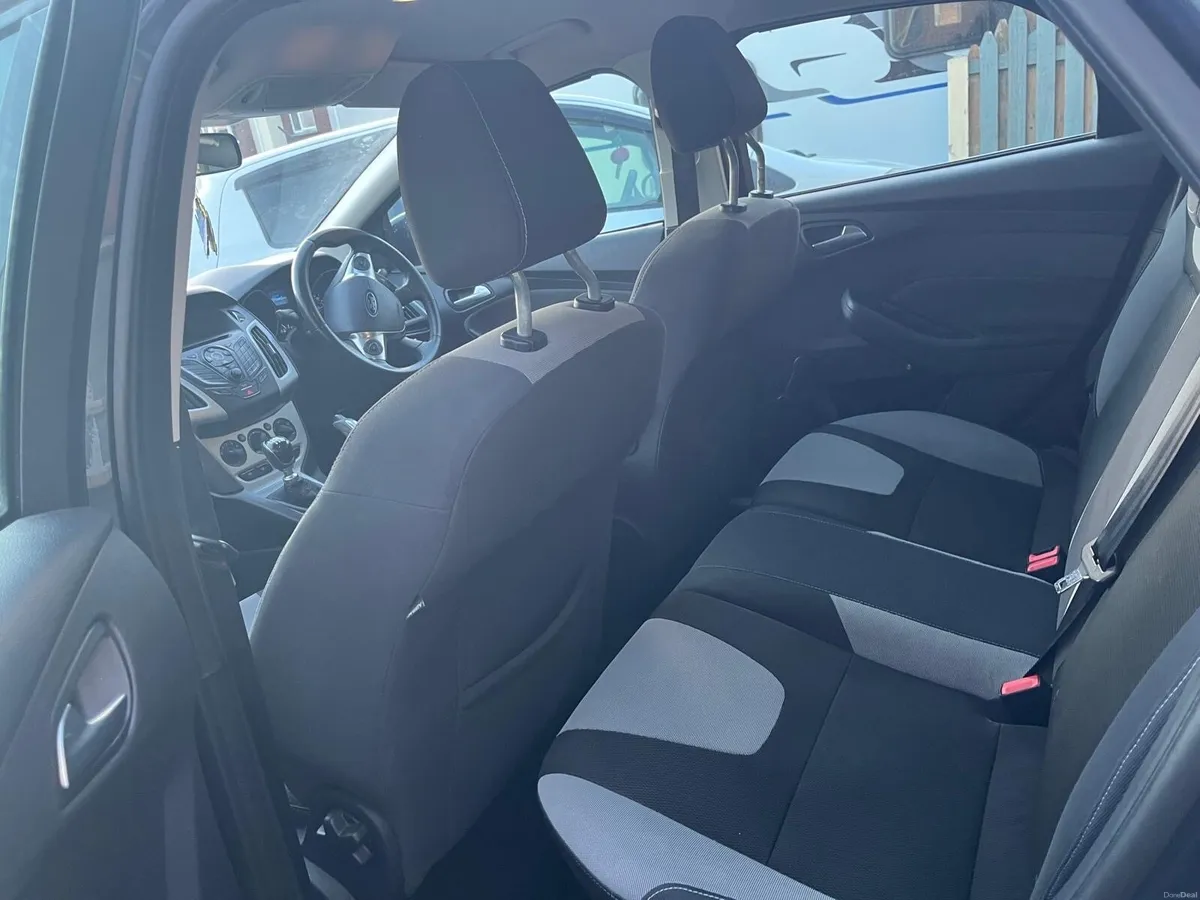 Ford Focus 1.6 TDCI Zetec 2011 - Image 6