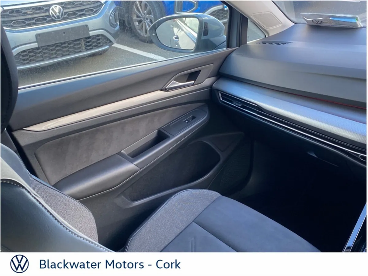 Volkswagen Golf 1.5TSI 150BHP 5DR STYLE - Image 4