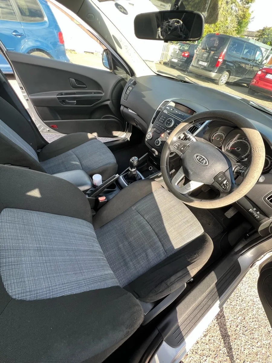 Kia Ceed - Image 3