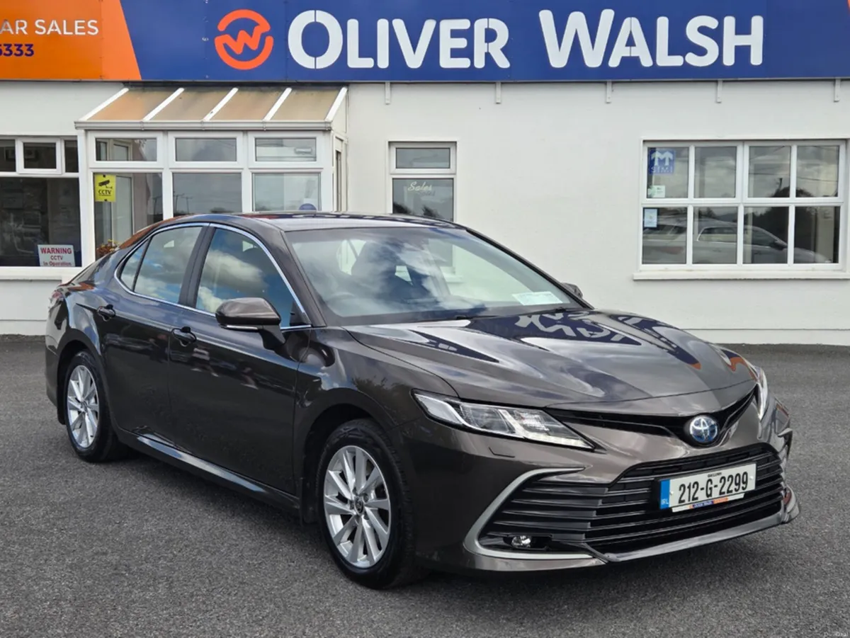 Toyota Camry 2.5 DESIGN VVT-I HIEV CV CVT 4DR A - Image 1