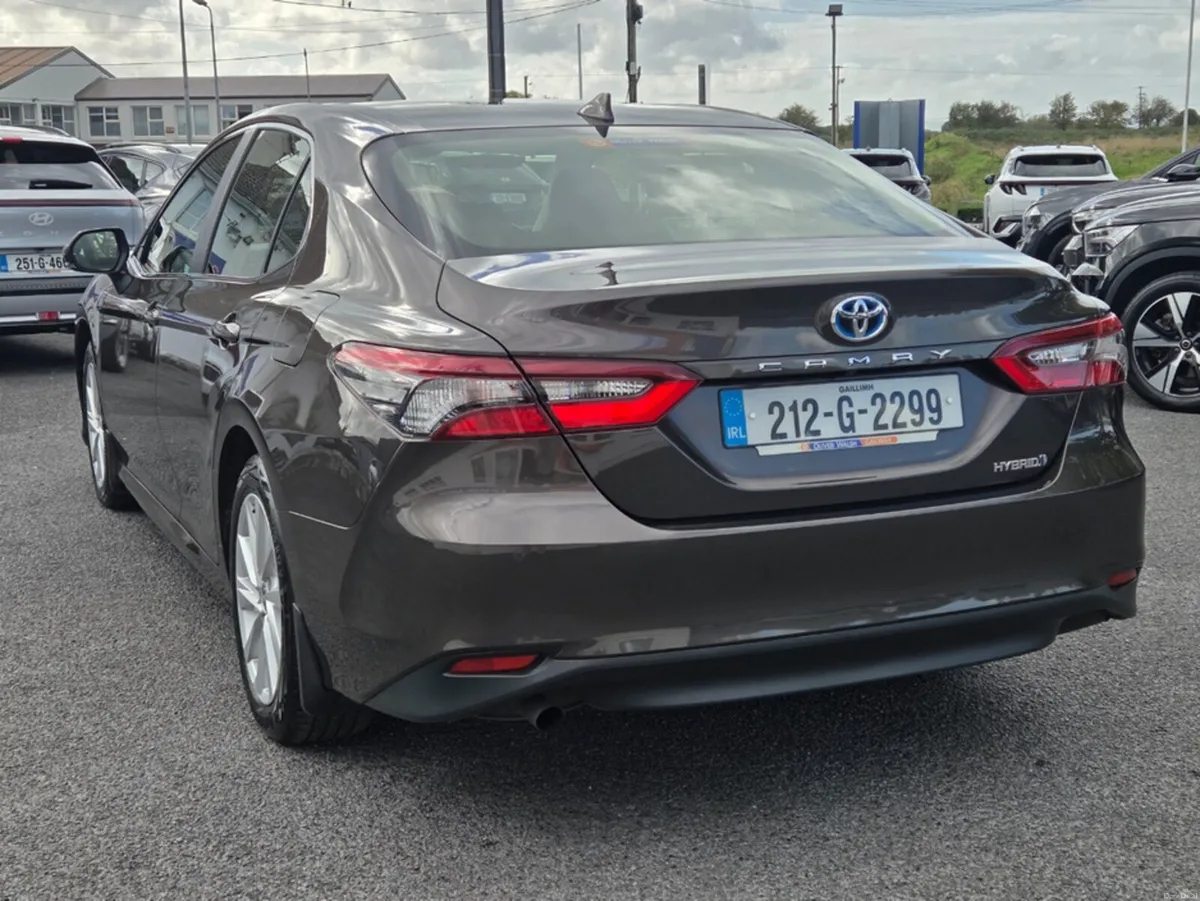 Toyota Camry 2.5 DESIGN VVT-I HIEV CV CVT 4DR A - Image 5