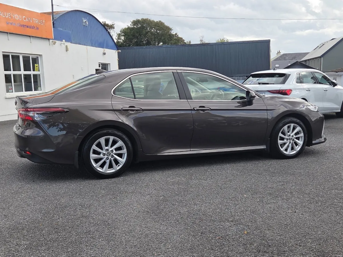 Toyota Camry 2.5 DESIGN VVT-I HIEV CV CVT 4DR A - Image 3