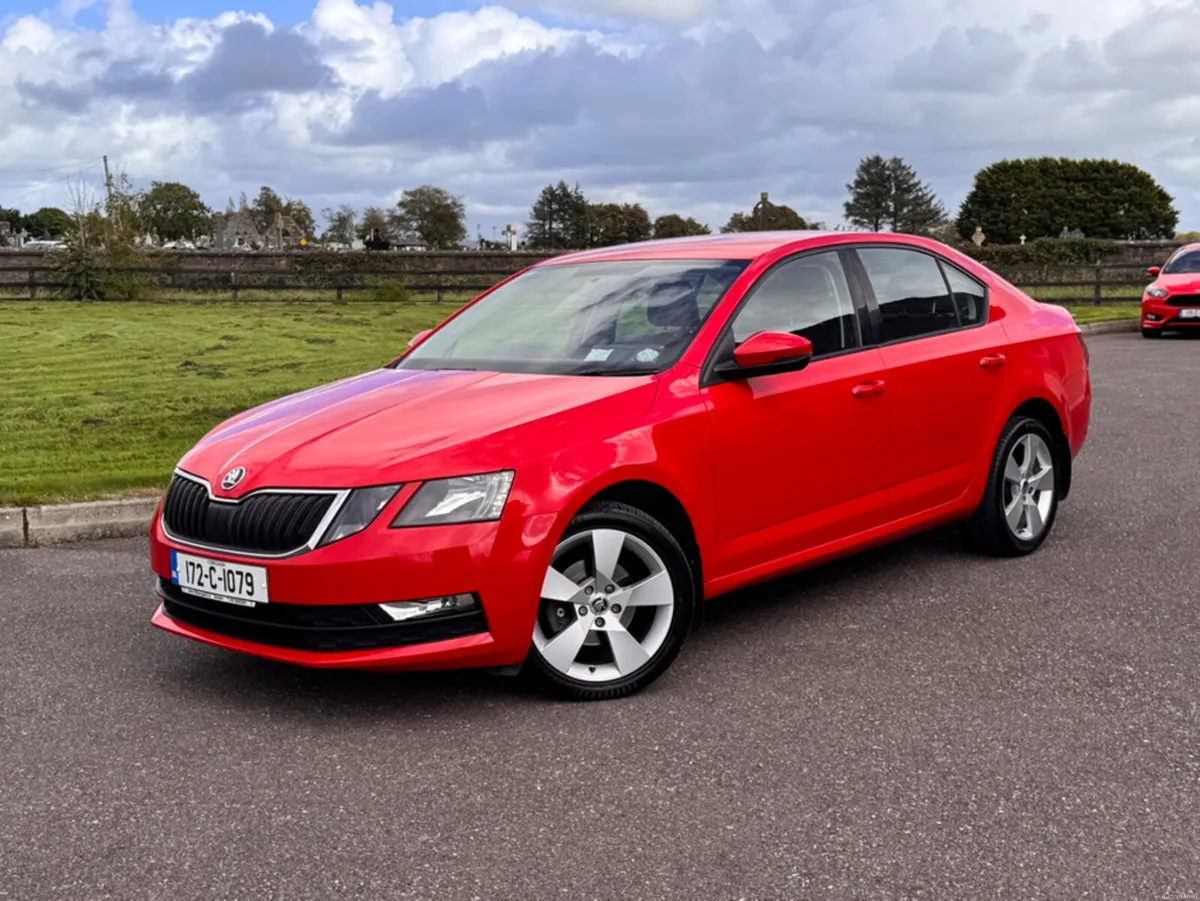 Skoda Octavia AMBITION 1.6 TDI 90HP 4 4DR - Image 2