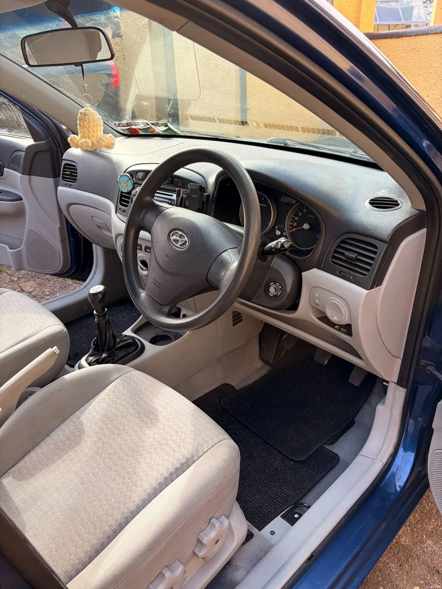 Hyundai Accent 2007 - Image 6
