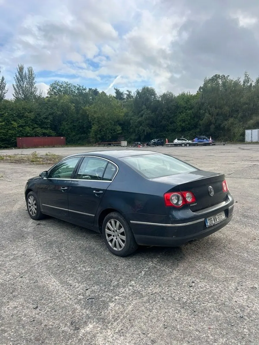 2008 Volkswagen Passat - Image 3