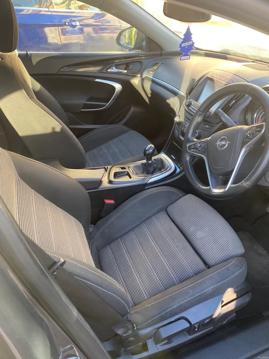 Car - Image 4
