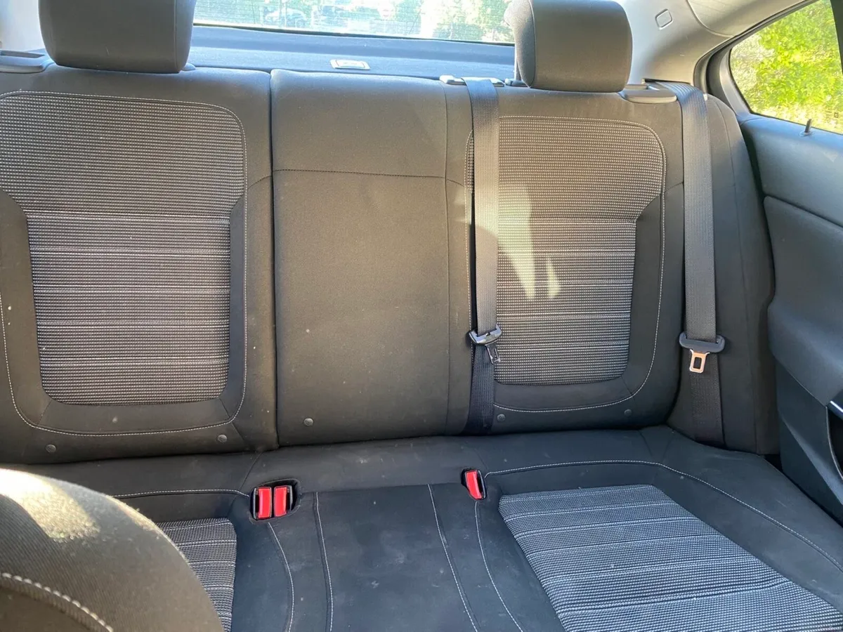 Car - Image 6