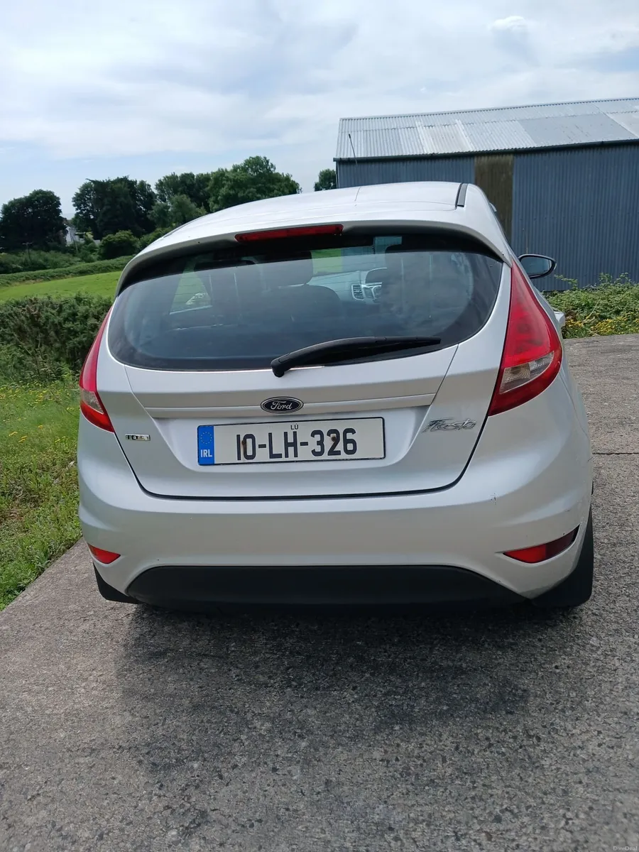 Ford Fiesta 2010 - Image 3