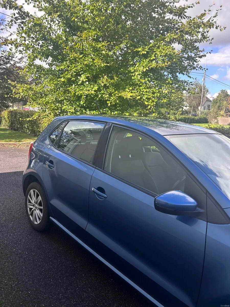 151 Volkswagen Polo - Image 2