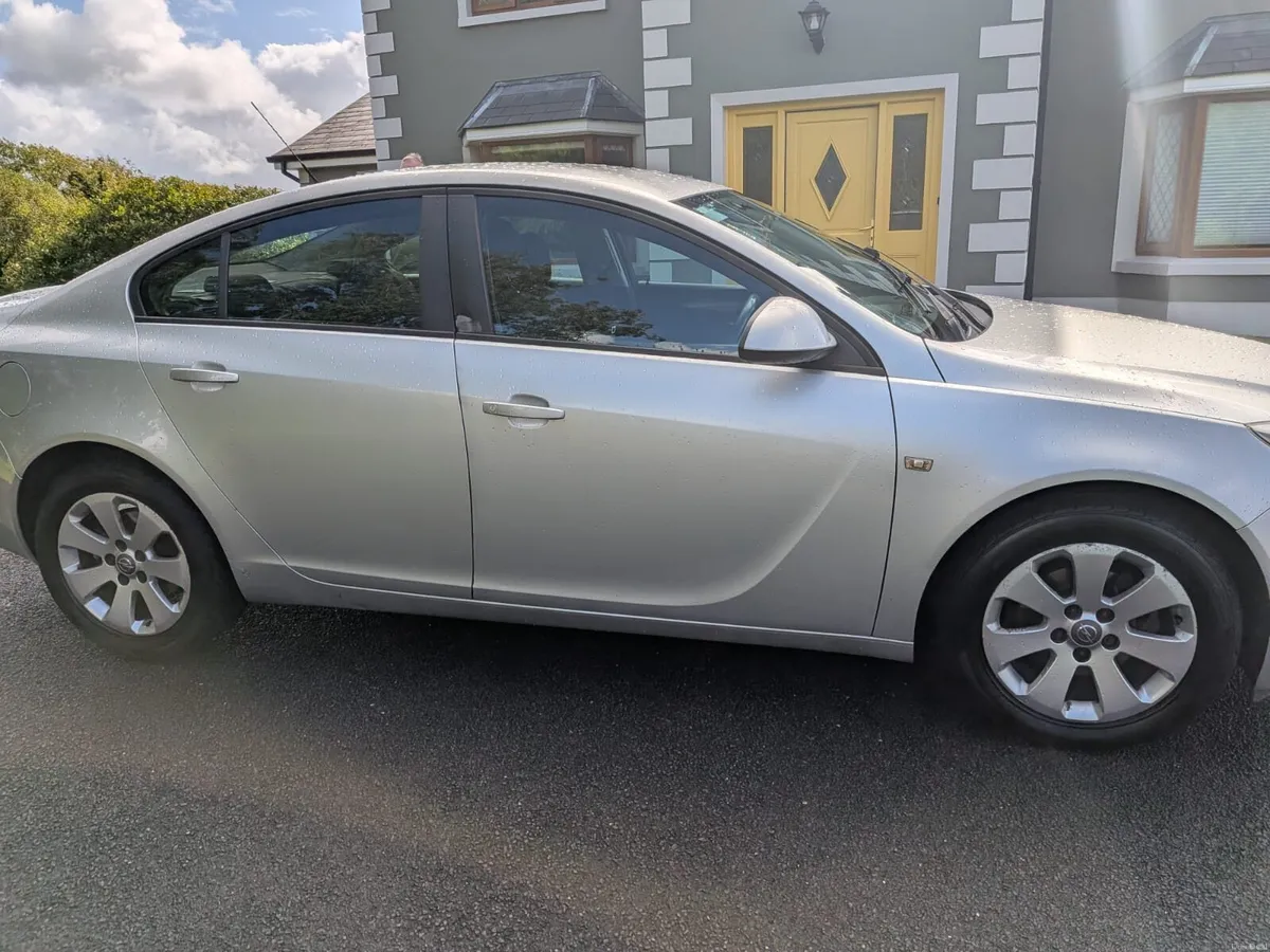 Car - Image 4