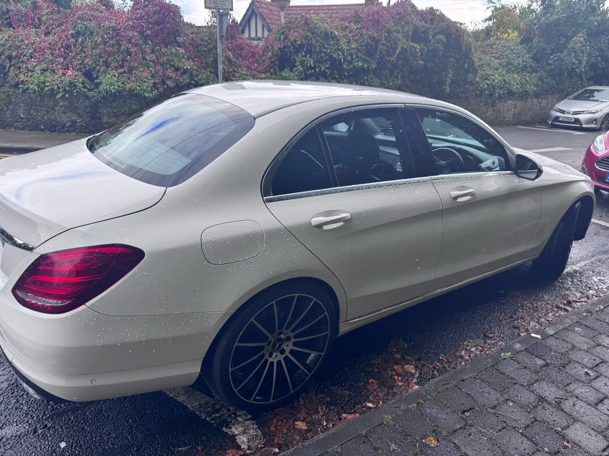 Mercedes benz c200d - Image 6