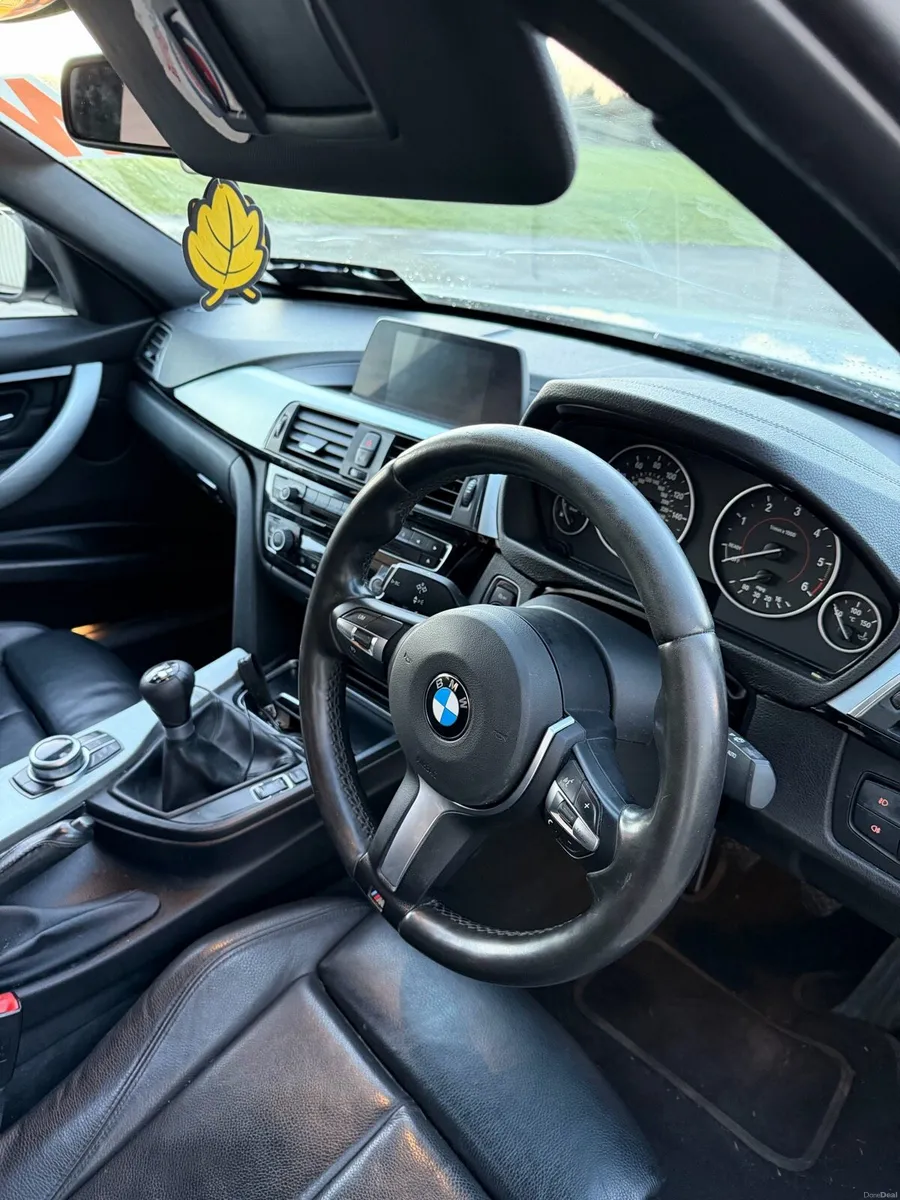 Bmw 3 series Msport - Image 5