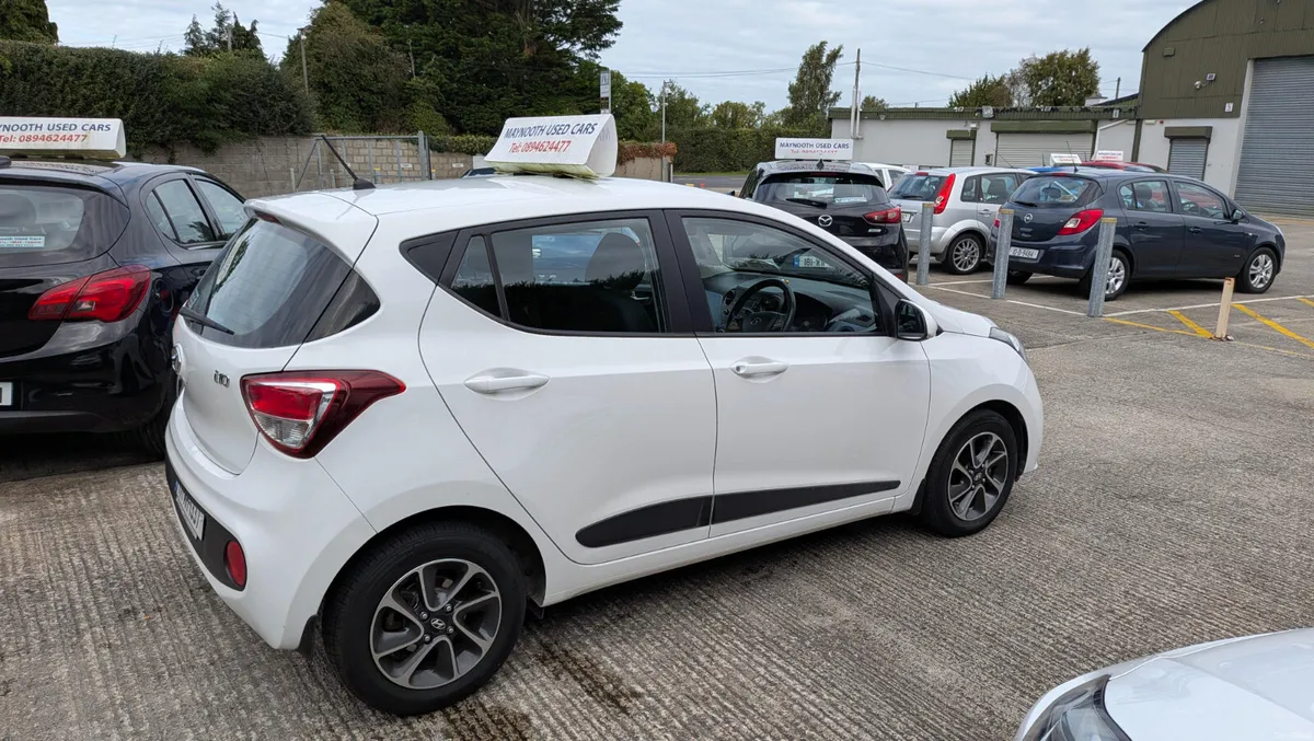 2017 Hyundai i10 1.0 High Spec low miles - Image 4