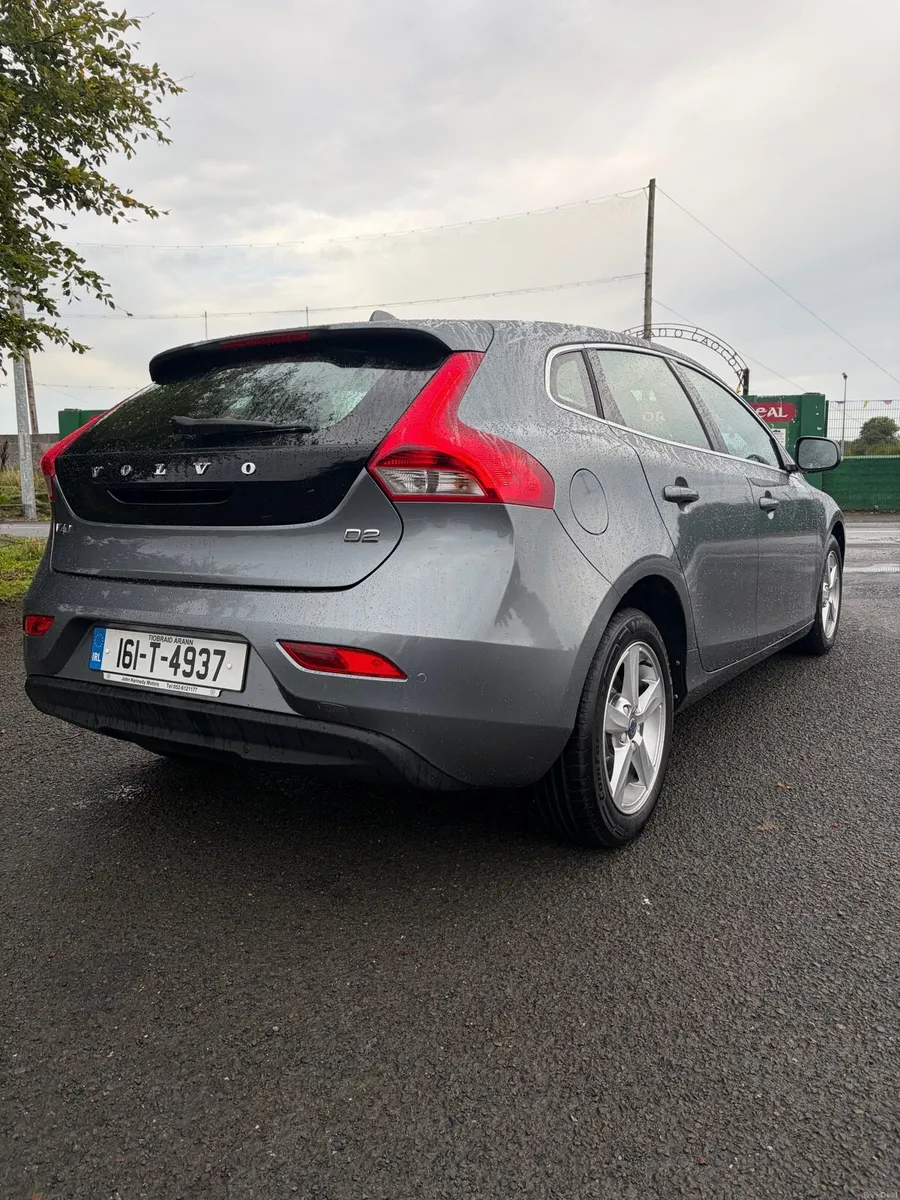 2016 Volvo V40 2.0 Diesel - Image 3