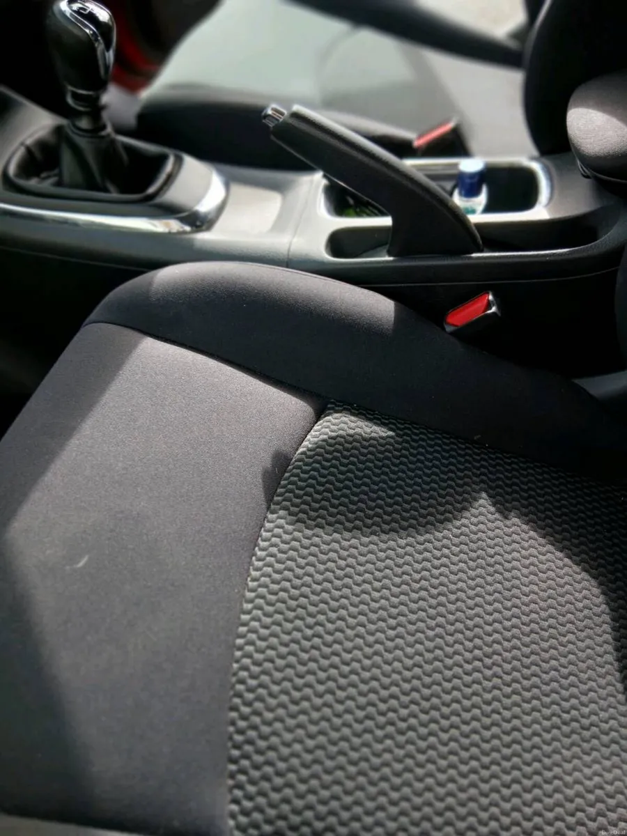 NISSAN PULSAR 2018  1.5 DIESEL MANUEL - Image 5