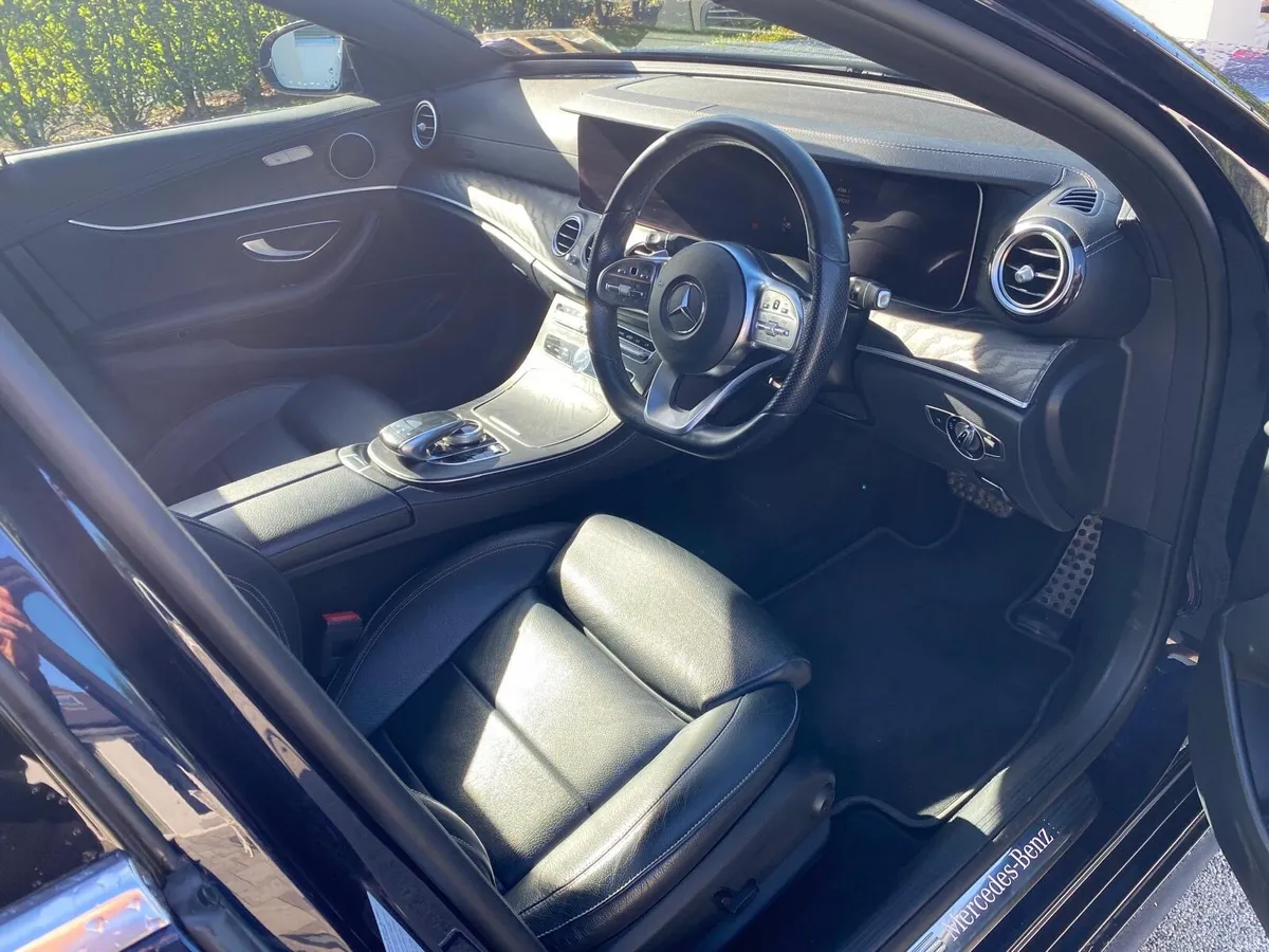 Mercedes E220 AMG line - Image 6