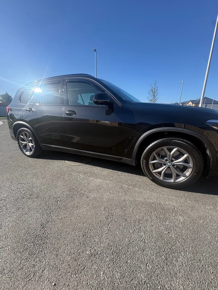 BMW X5 2021 - Image 4