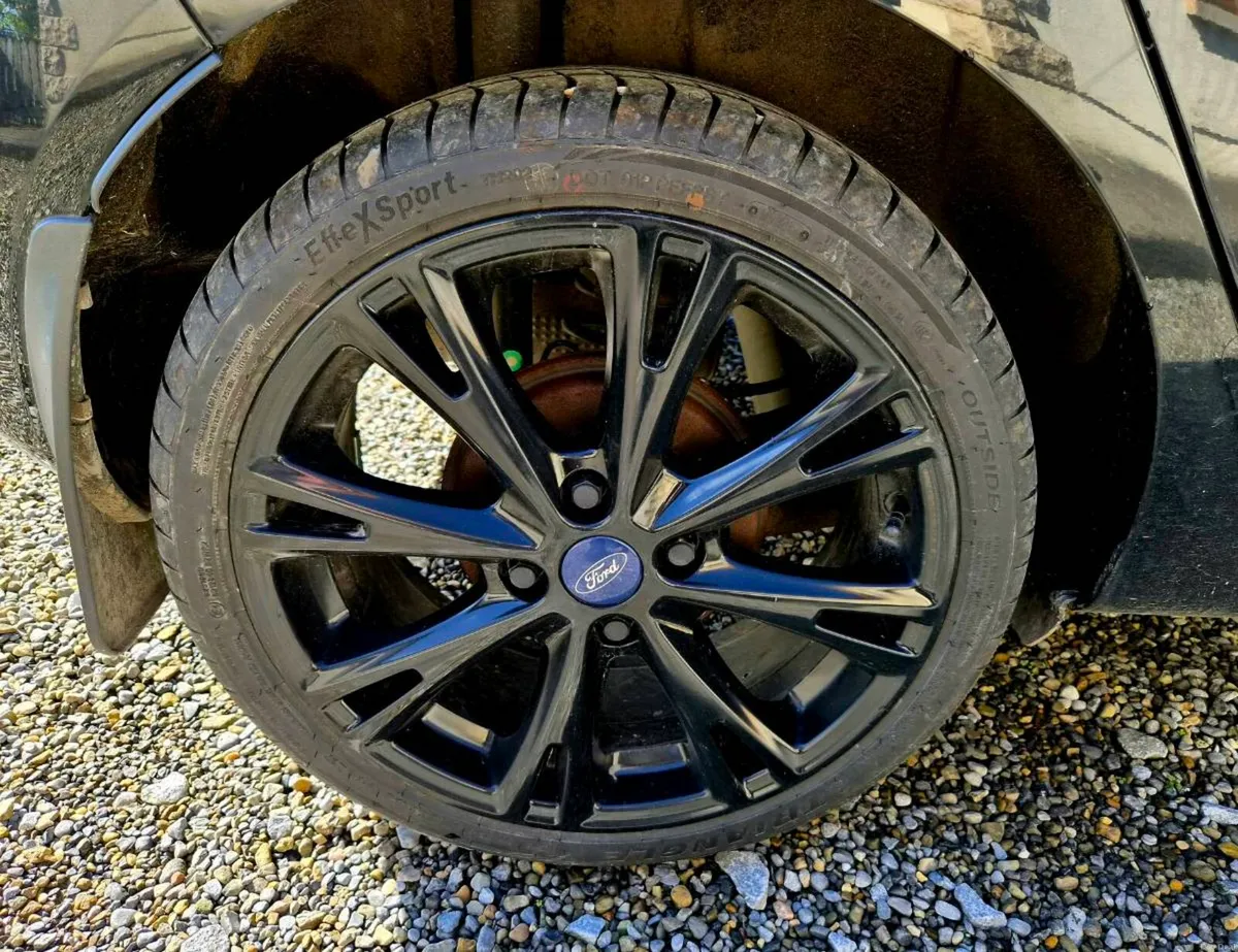 Ford fiesta - Image 6