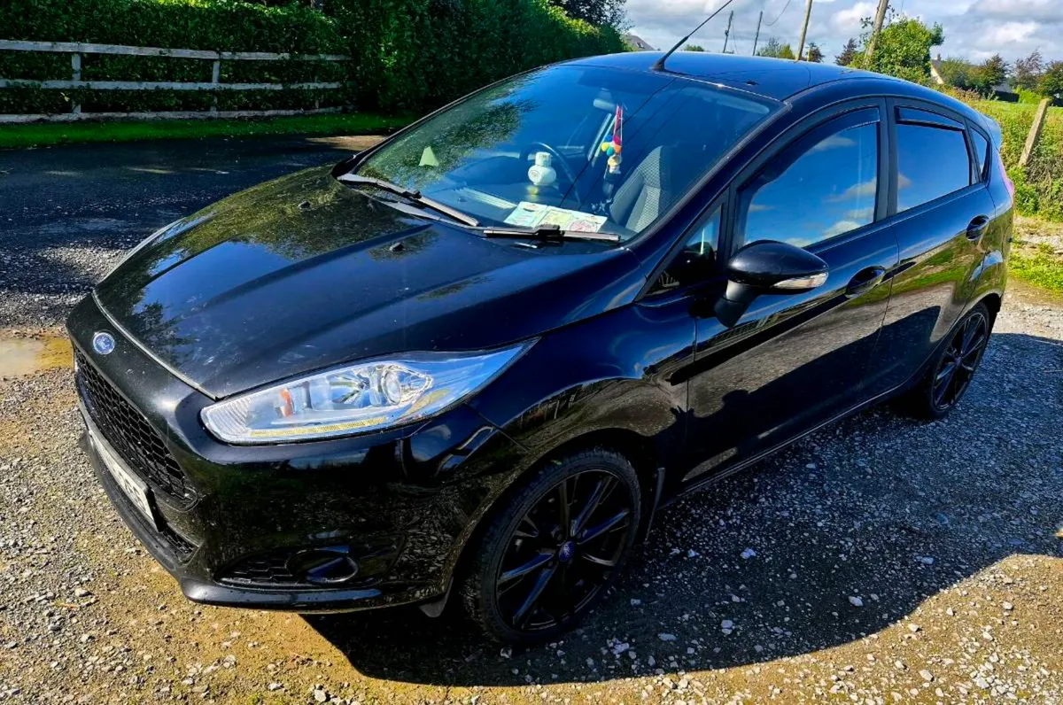 Ford fiesta - Image 2