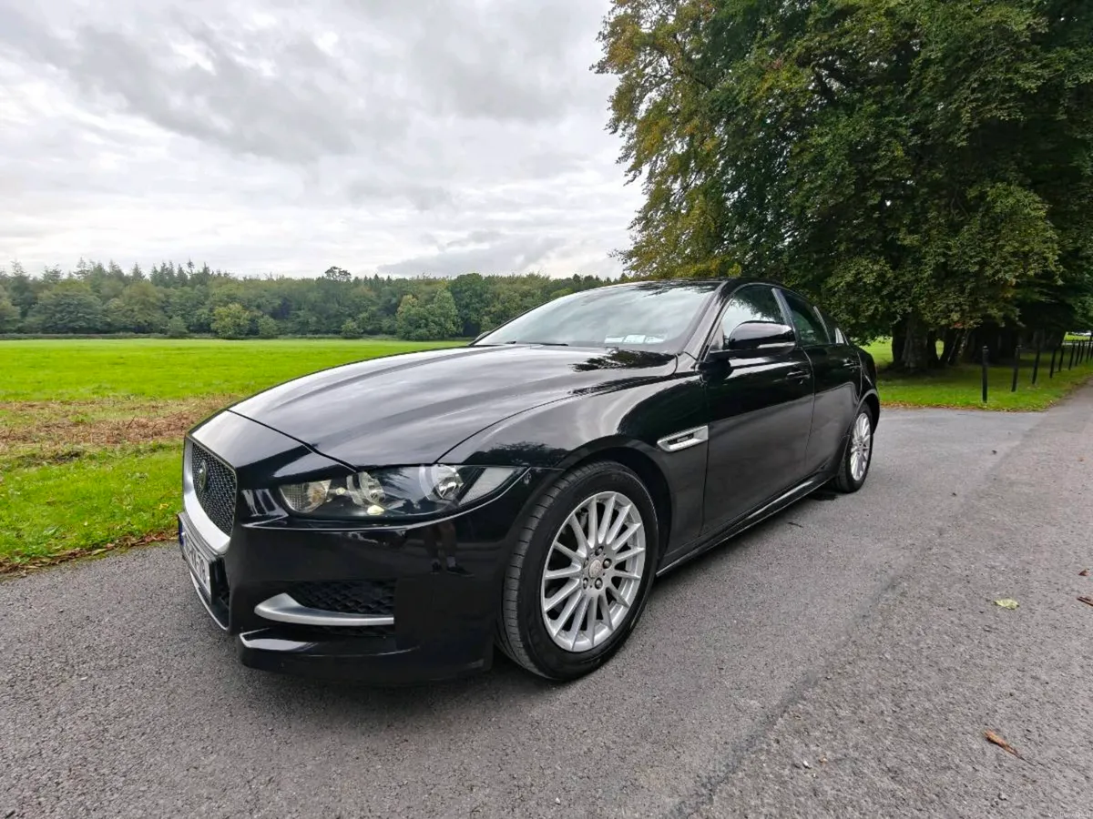 Jaguar XE R Sport 2L - Image 3
