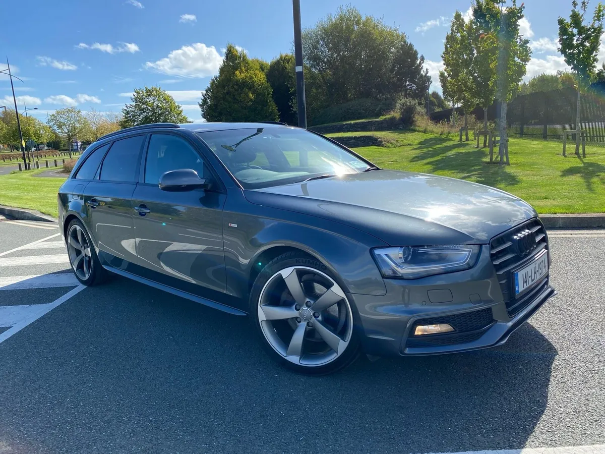 A4 Avant s line black edition full Audi service - Image 1