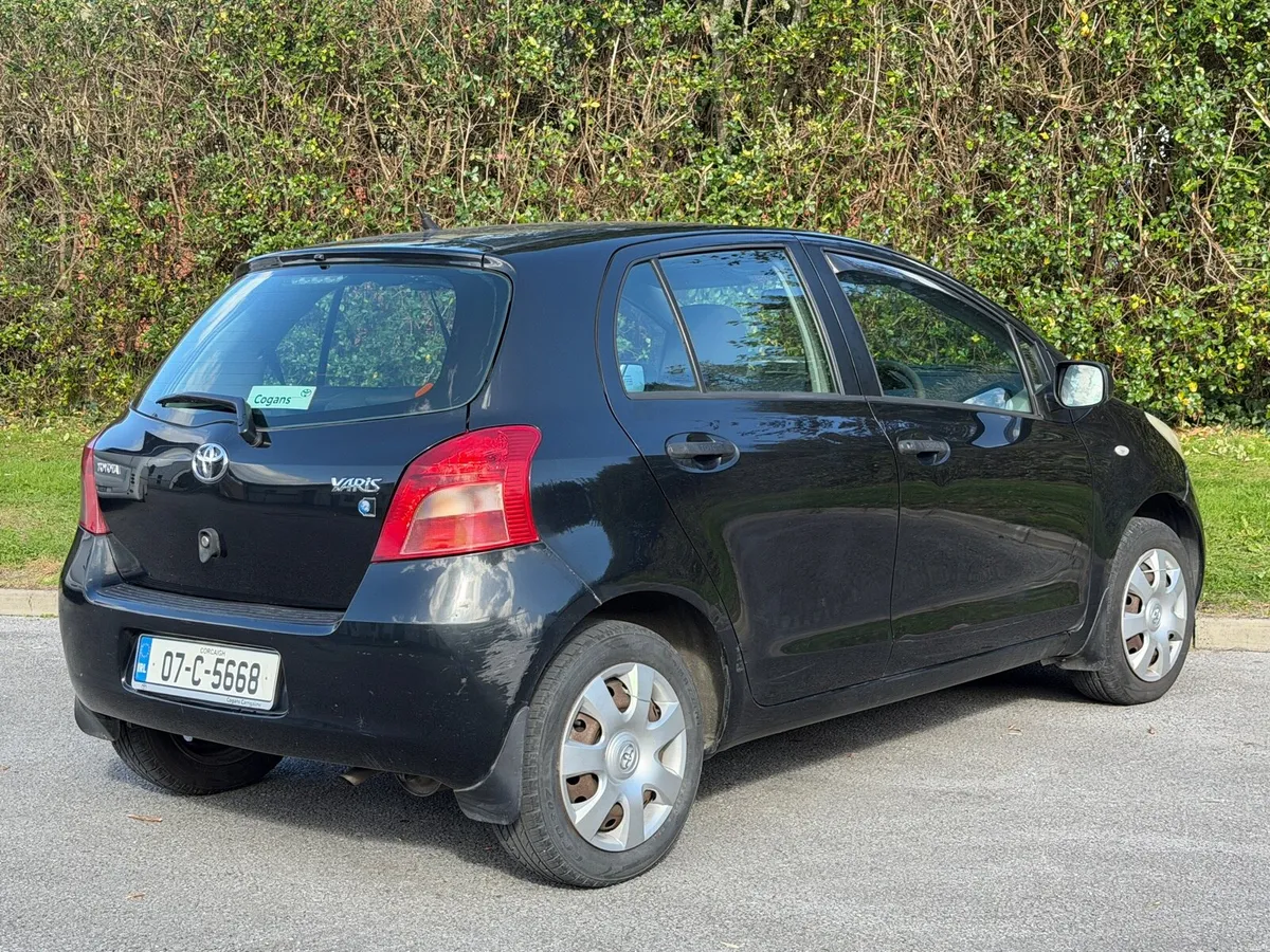 Toyota Yaris - Image 5